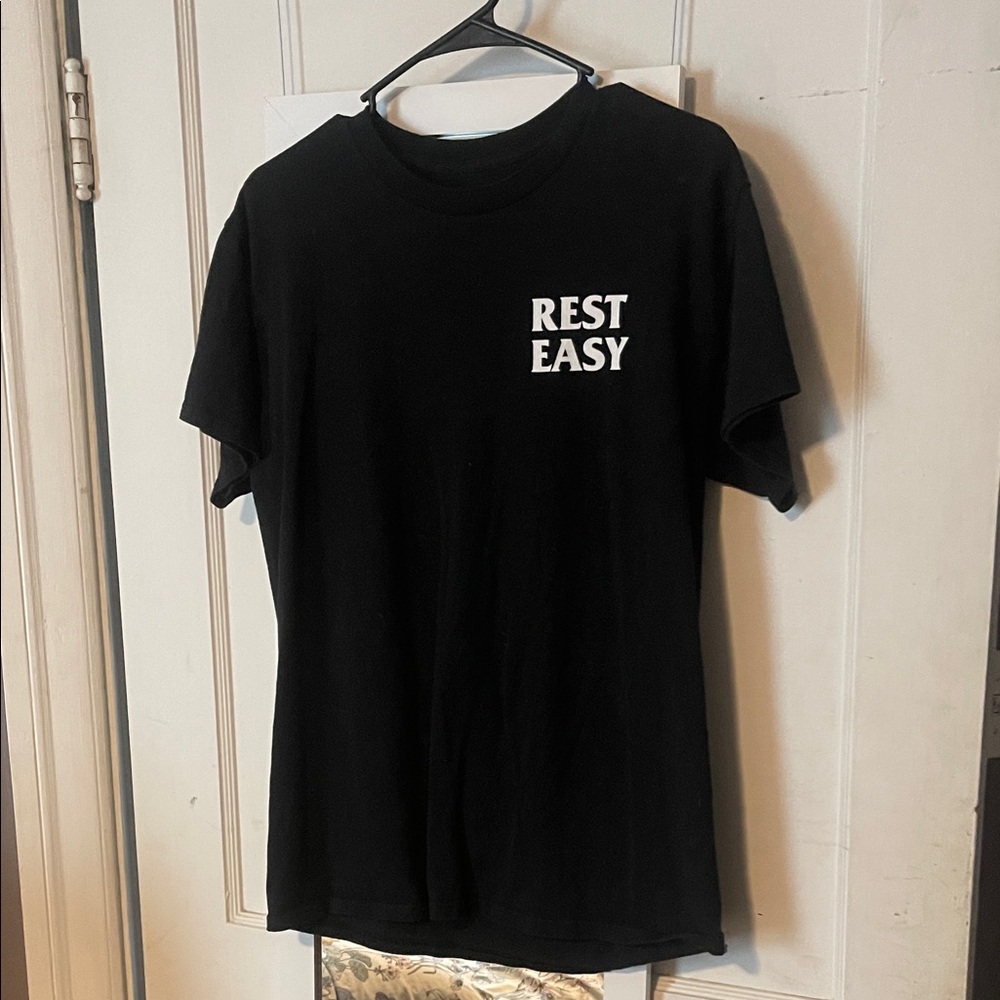 Rest Easy Black Graphic Men's T‑Shirt